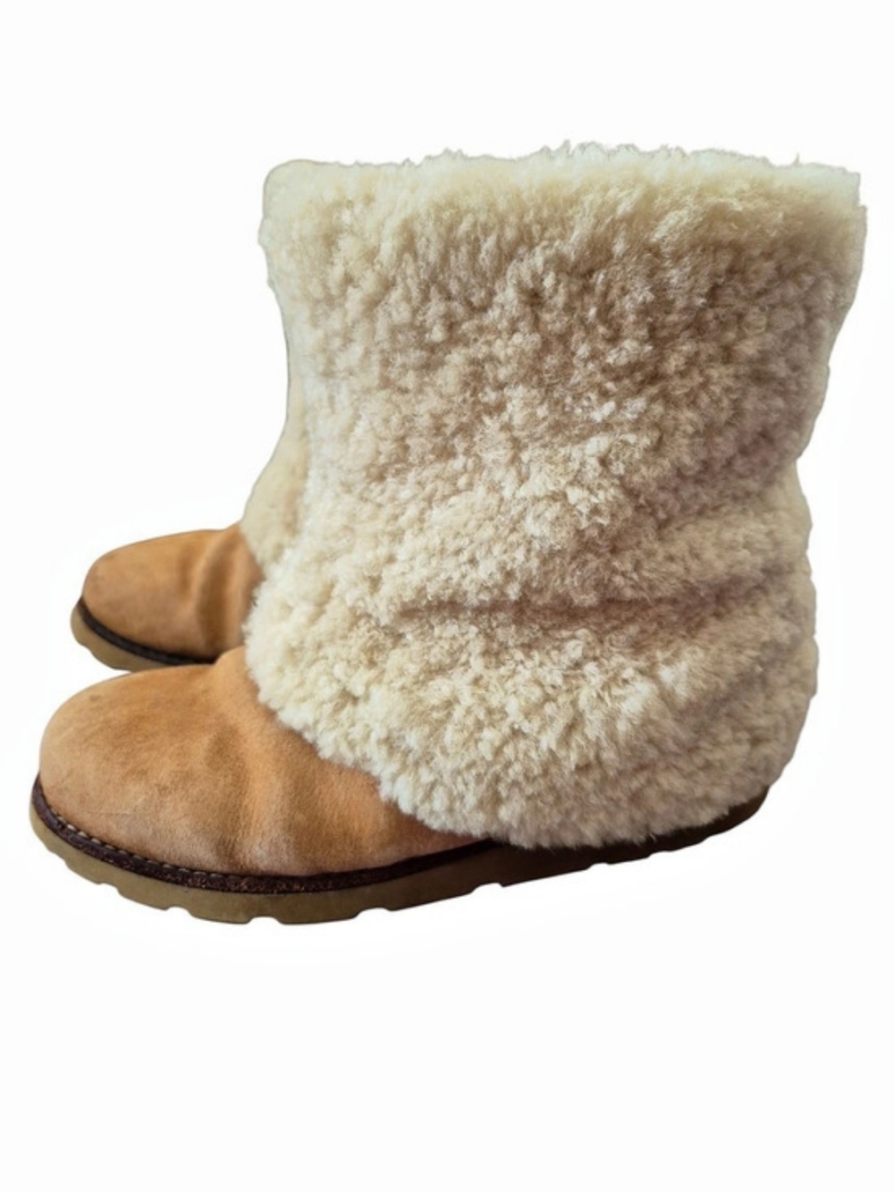 💕UGG Maylin Chestnut Shearling Boots - Sz 6💕